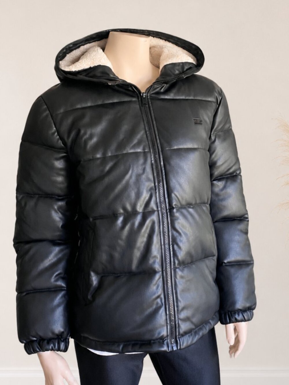 Levi's Women's Vegan Leather Quilted Hooded Puffer Jacket Coat Black Sz Med